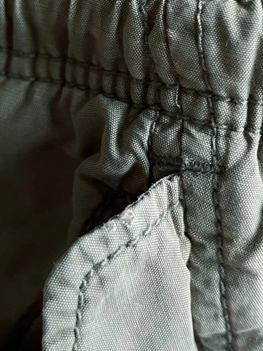 Gap olive green shorts S 6-7